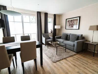 Ferienwohnung für 2 Personen (55 m²) in Ahrenshoop 1/10