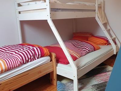 Hochbett im Kinderzimmer