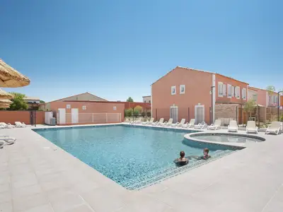 PoolOfHouse