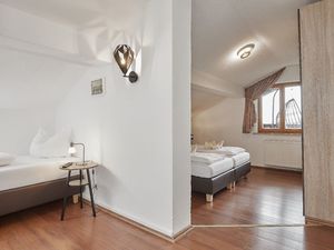 24016677-Ferienwohnung-5-Ainring-300x225-4