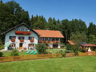 Ferienwohnung für 2 Personen in Ainring 1/8