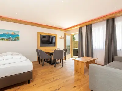 Ferienwohnung für 6 Personen (62 m²) in Ainring 1/10