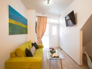 23699787-Ferienwohnung-2-Akoumia-300x225-2