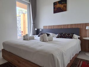 23874024-Ferienwohnung-5-Alassio-300x225-2