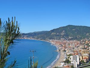 23867841-Ferienwohnung-4-Alassio-300x225-4