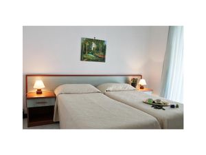 22922529-Ferienwohnung-4-Albissola Marina-300x225-5