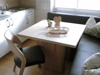 Küche - gemütliche Ledereckbank