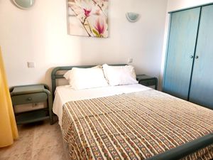 24043467-Ferienwohnung-6-Albufeira-300x225-2