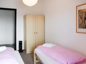 23841882-Ferienwohnung-4-Aldesago-300x225-3