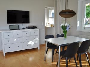 24046337-Ferienwohnung-2-Aldrans-300x225-1