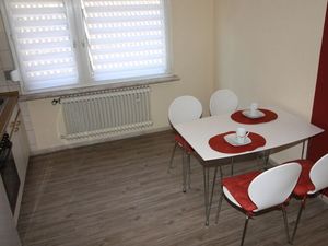 23969942-Ferienwohnung-2-Alf-300x225-2