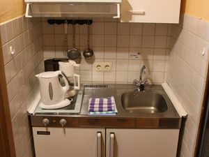 23560518-Ferienwohnung-2-Alf-300x225-2