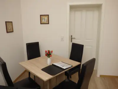 Villa Üssbach Appartement 4 Essbereich_1