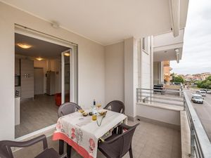 21698399-Ferienwohnung-4-Alghero-300x225-2