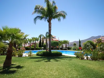 PoolOfHouse