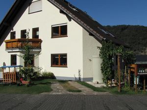 22121567-Ferienwohnung-4-Alken-300x225-2