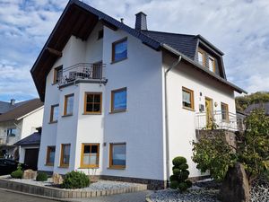 23529758-Ferienwohnung-2-Alken-300x225-0