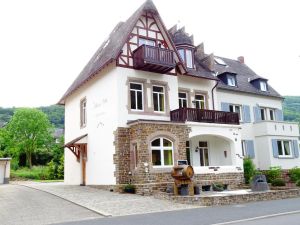 23380429-Ferienwohnung-2-Alken-300x225-0