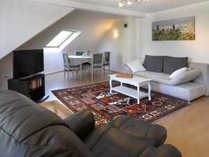 22114811-Ferienwohnung-4-Alken-300x225-4