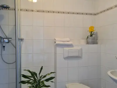 Bad mit Toilette