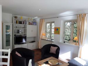 23602639-Ferienwohnung-4-Alkersum-300x225-3