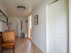 23541106-Ferienwohnung-4-Alkersum-300x225-5