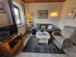 23887254-Ferienwohnung-2-Alkersum-300x225-2