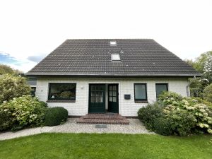 23984223-Ferienwohnung-4-Alkersum-300x225-1