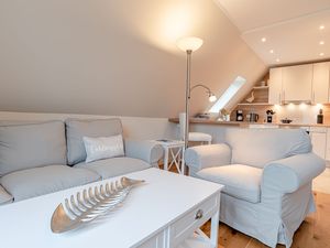 23984223-Ferienwohnung-4-Alkersum-300x225-5