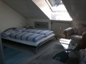 22600083-Ferienwohnung-2-Allensbach-300x225-1