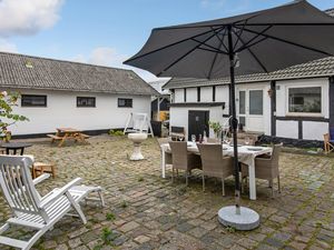 23757754-Ferienwohnung-8-Allinge-300x225-1