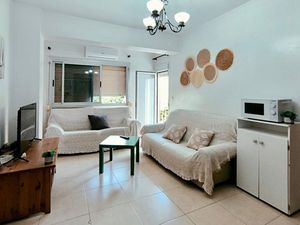 23691273-Ferienwohnung-5-Almería-300x225-2