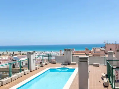 PoolOfHouse