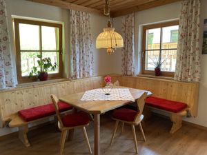 23513437-Ferienwohnung-6-Alpbach-300x225-5