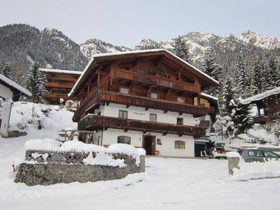 Alpbachblick_Alpbach_Haus außen Winter