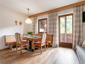 24045937-Ferienwohnung-7-Alpbach-300x225-2