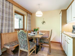 24045940-Ferienwohnung-6-Alpbach-300x225-2