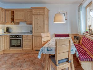 23895852-Ferienwohnung-6-Alpbach-300x225-4