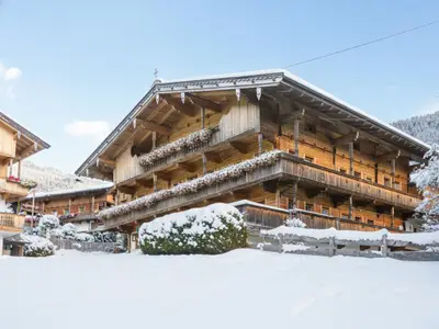 Außenseite Ferienhaus [Winter]