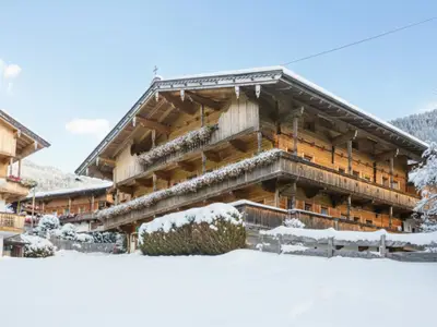 Außenseite Ferienhaus [Winter]
