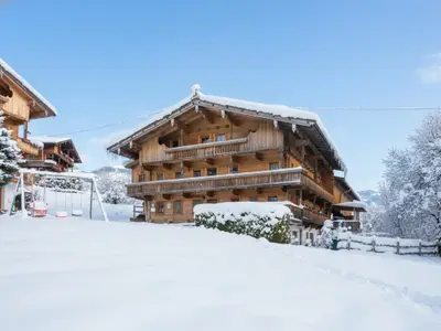 Außenseite Ferienhaus [Winter]