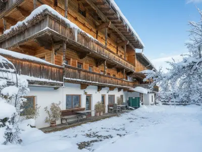 Außenseite Ferienhaus [Winter]