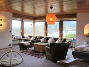 Große Wohnung mit Balkon Sulzbergblick