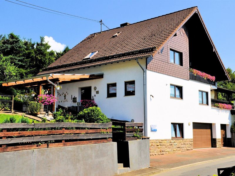 Haus mit Blumen