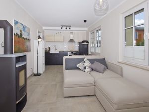 23071719-Ferienwohnung-2-Alt Reddevitz-300x225-3