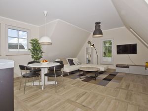 23956854-Ferienwohnung-4-Alt Reddevitz-300x225-2