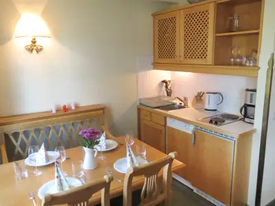 Esszimmer mit Küche