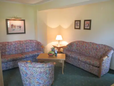 Wohnzimmer mit Couch