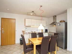 23976067-Ferienwohnung-4-Alt Reddevitz-300x225-5