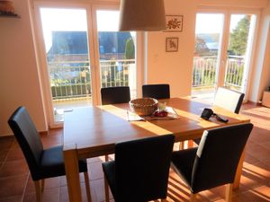 23355390-Ferienwohnung-4-Alt Schwerin-300x225-2